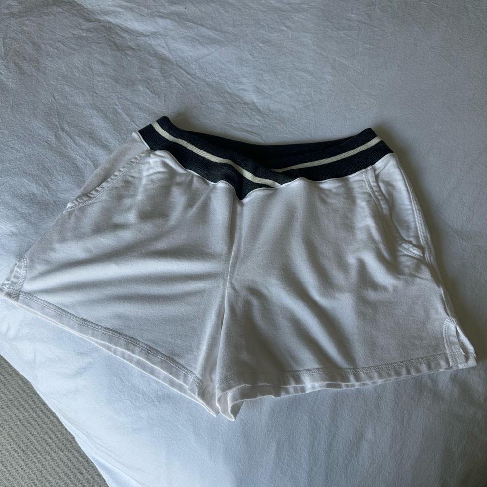 Sundry casual shorts, size large